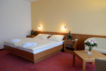 AVALON Hotelpark Königshof, Königslutter GmbH