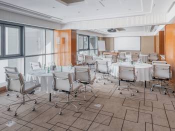 The Hotel Galleria Jeddah, Curio Collection by Hilton
