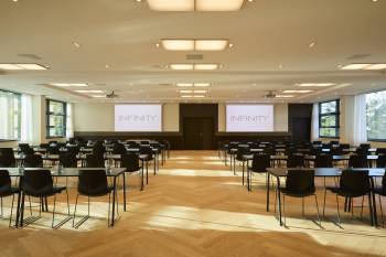 INFINITY Hotel & Conference Resort Munich