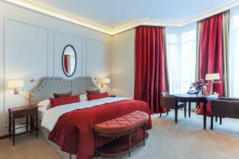 Excelsior Hotel Ernst